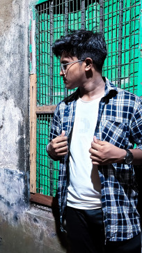 Prince, 18, India