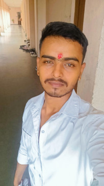 Ronnie, 20, India