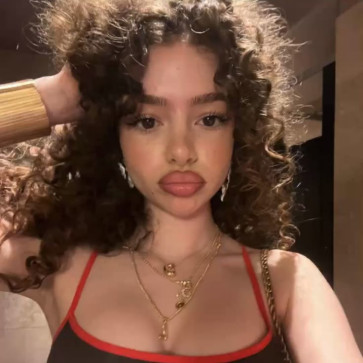 Eliana, 18, United States