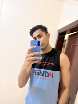 Sam, 24, India