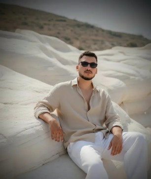 SHEKH Arman , 21, India