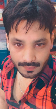 Moiz, 32, India
