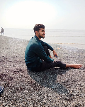 Sunny, 21, India