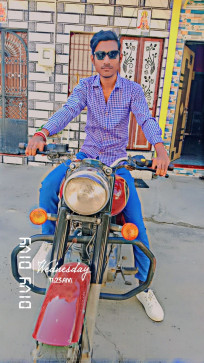 Dhruv, 19, India
