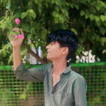Saad, 18, India