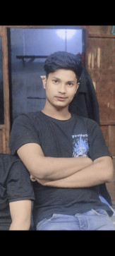 Arshu, 22, India