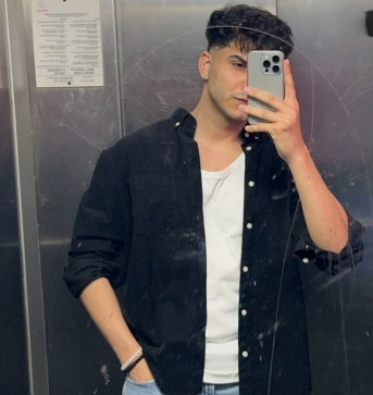 Roniy, 25, India