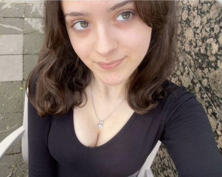Helen, 22, United States