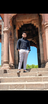 Faiz, 25, India