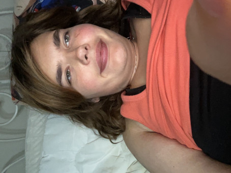 Reni, 20, United States