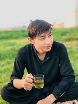 Naveed, 22, United States