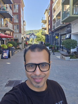 Kholio, 38, Canada