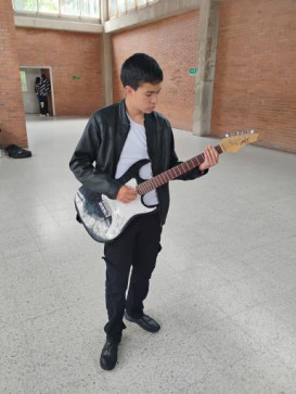 Samuel, 18, Colombia
