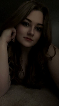 Em, 28, United States