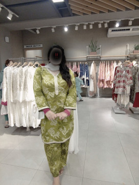Fayza Khan, 28, India