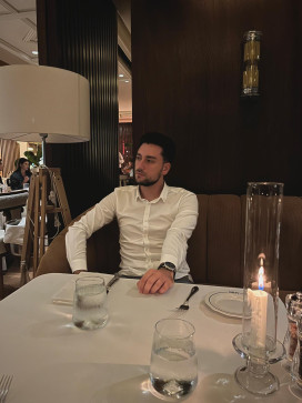 Andrei, 26, France