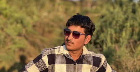 Kartik Pateriya, 19, India