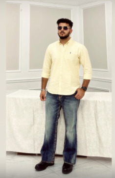 Guri, 23, Canada