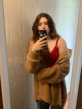 Natasha, 19, Sweden