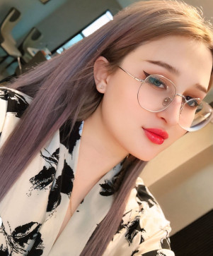 Mariyar, 27, United Kingdom