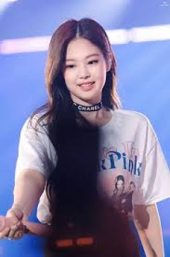 Nimayie Lee, 19, Philippines