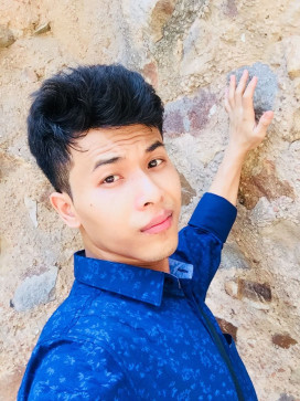 Alex, 18, India