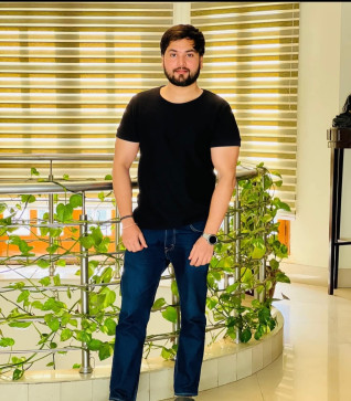 Aayu, 29, India