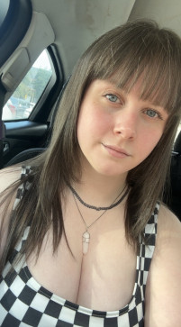 Molly, 27, United States