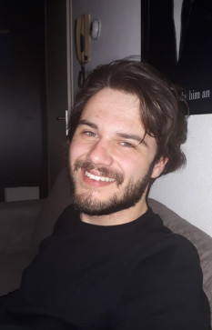 River, 26, United States