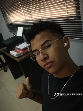 Soacutebrio Embria, 18, Brazil