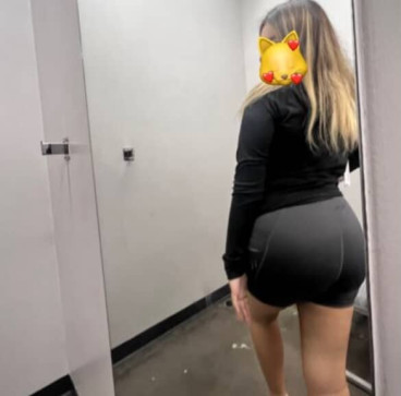 Loona, 21, United States