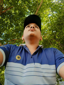 JAKARIA, 20, Saudi Arabia