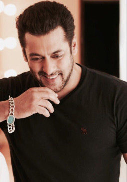 Arsh, 25, United States