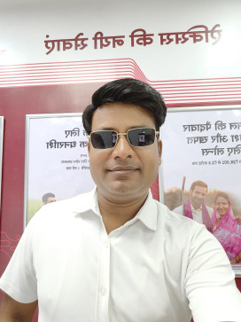 SHASHI KUMAR, 40, India