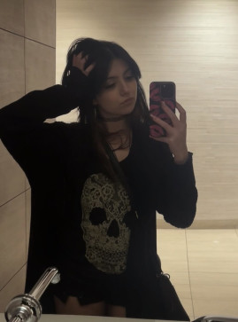 Gem, 19, New Zealand