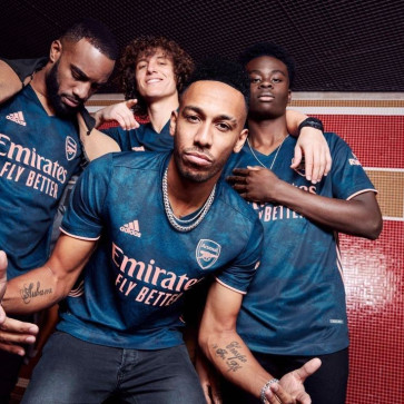 Obert Mango, 18, Zimbabwe