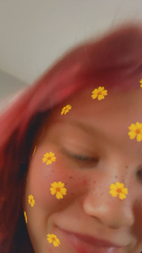 Nicole Simmons, 18, New Zealand