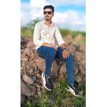 Luhar Samir, 22, India