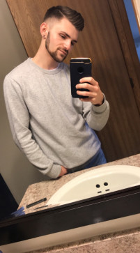 Kelly, 25, Canada