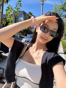 Amara, 39, United States