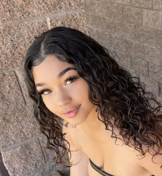 Alexis, 19, United States