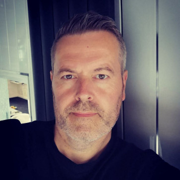 Daniel, 40, United Kingdom