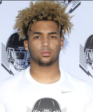 Khris, 19, South Africa