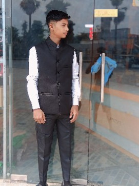 Divyanshu Shing, 22, India