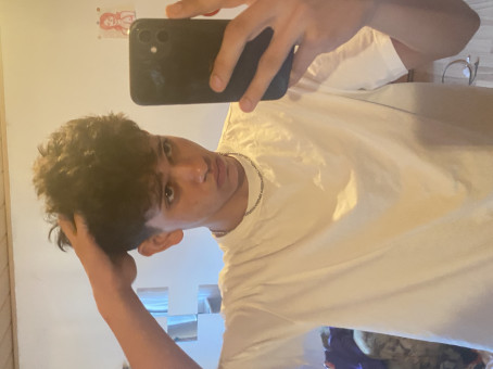 Nucinteaza Mata, 18, Germany