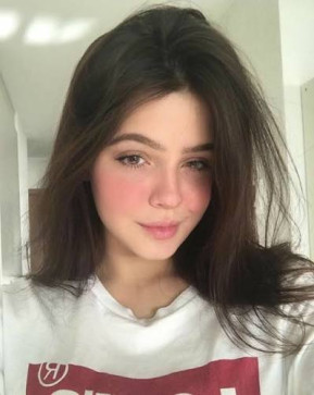 Chloewn, 26, United States