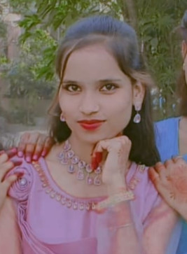 Sakshi, 18, India