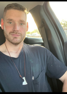 Hoole, 18, United States