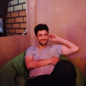 The Pinkwhite, 23, Romania