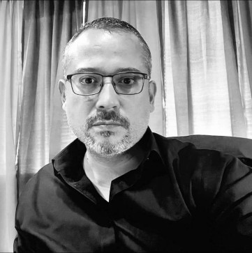 Steve Hills, 40, United States